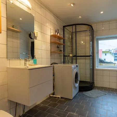 Explore Apartment *