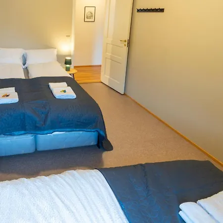 Explore Apartment *